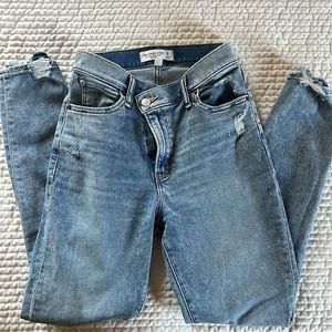Abercrombie & Fitch Curve Love High Rise Super Skinny Ankle Jean
